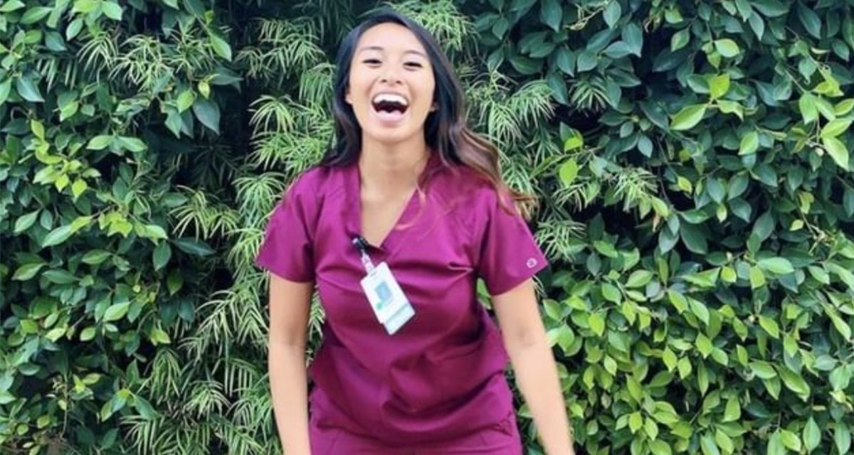 How should women’s scrubs fit – Our guide